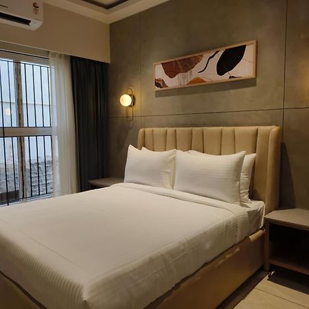 Olive Hotel Le Opera By Embassy Group 벵갈루루 외부 사진