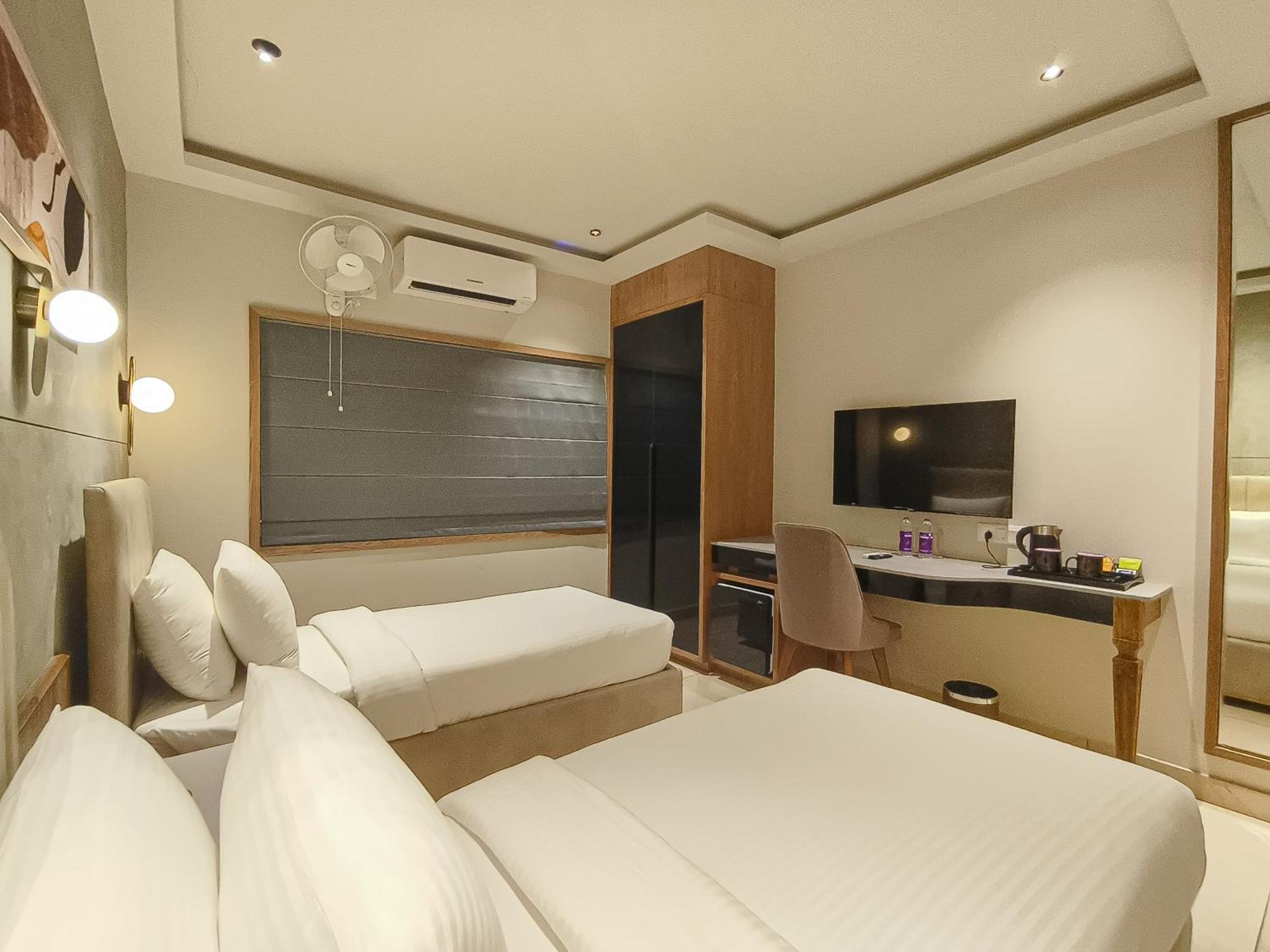 Olive Hotel Le Opera By Embassy Group 벵갈루루 외부 사진