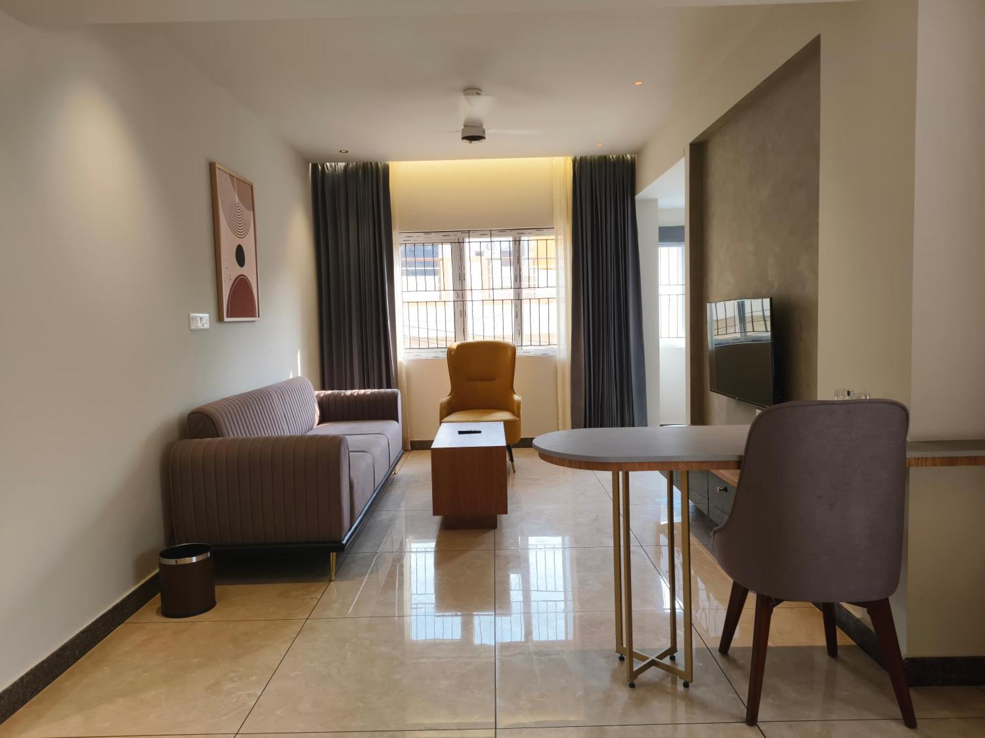 Olive Hotel Le Opera By Embassy Group 벵갈루루 외부 사진