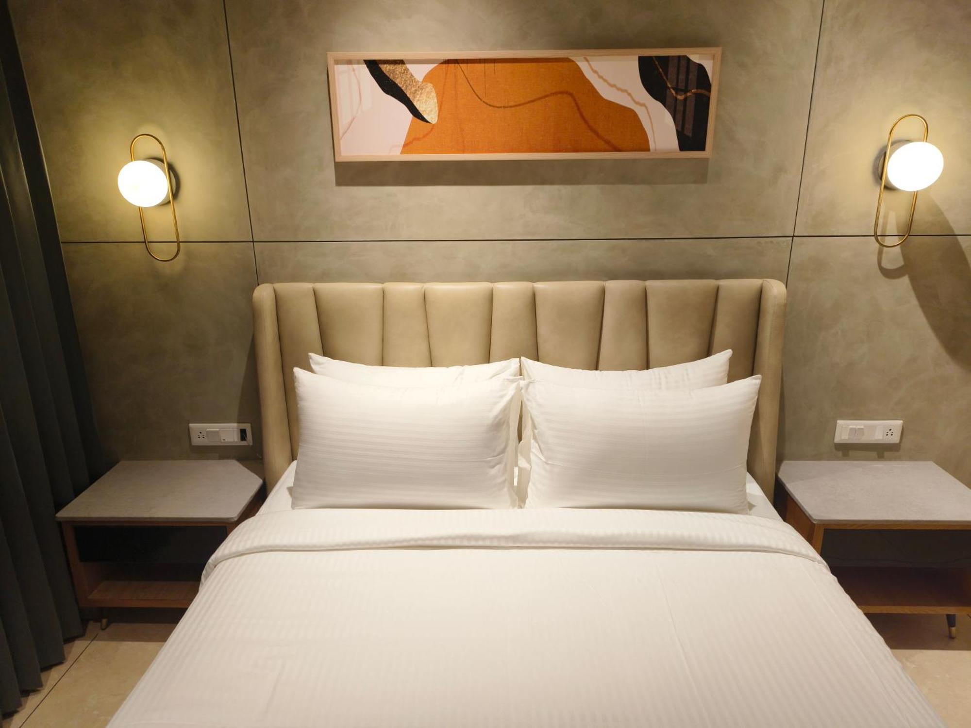 Olive Hotel Le Opera By Embassy Group 벵갈루루 외부 사진